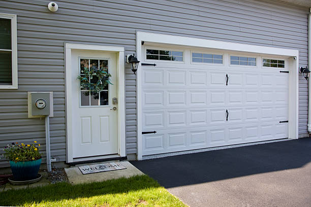 24/7 Emergency Garage Door Panel Replacement experts in Celoron, NY